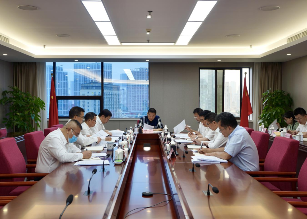 省yl6809永利集团党委理论进建中心组2023年第五次专题进建钻研会召开