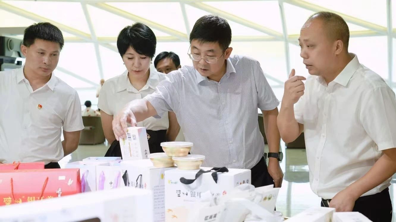 党建引领 县企共兴——省yl6809永利集团奋力打造托底性助扶“通江实际”样板
